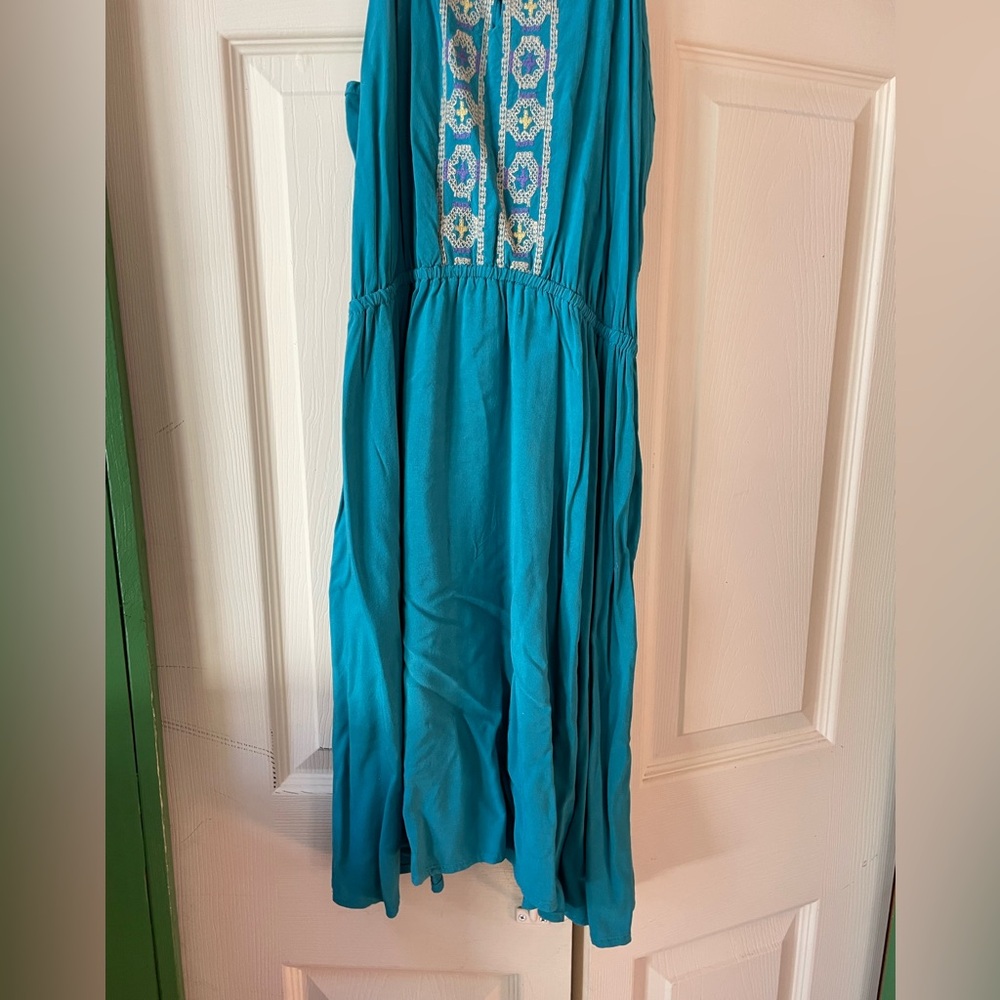 Mossimo Supply Co. Teal Dress with Embroidered Detail - Picture 4 of 8